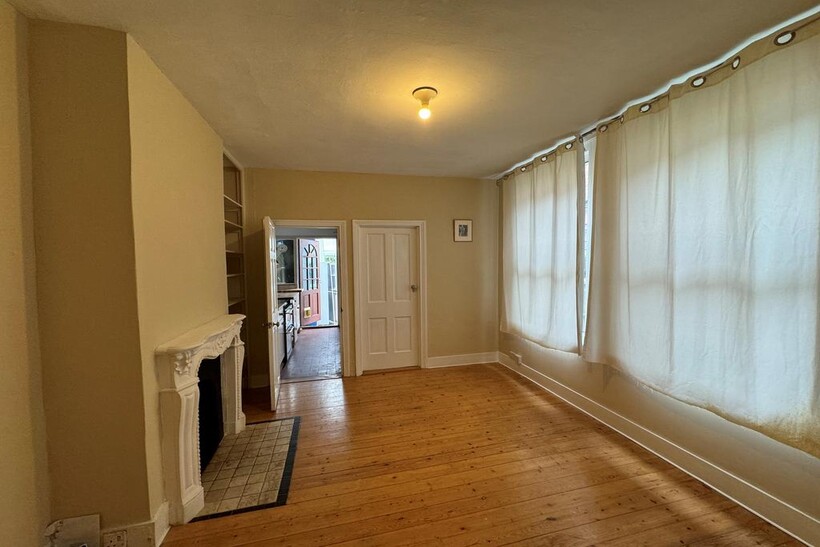 Beech Road, London N11 2 bed flat to rent - £1,450 pcm (£335 pw)