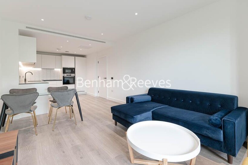 Glenthorne Road, Hammersmith W6 2 bed apartment to rent - £3,600 pcm (£831 pw)