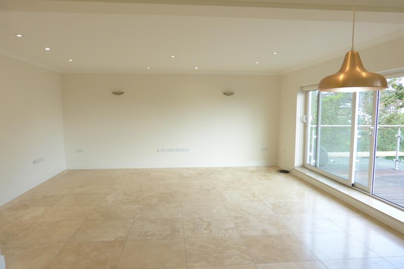 THE VALE, LONDON, NW11 3 bed apartment to rent - £3,500 pcm (£808 pw)