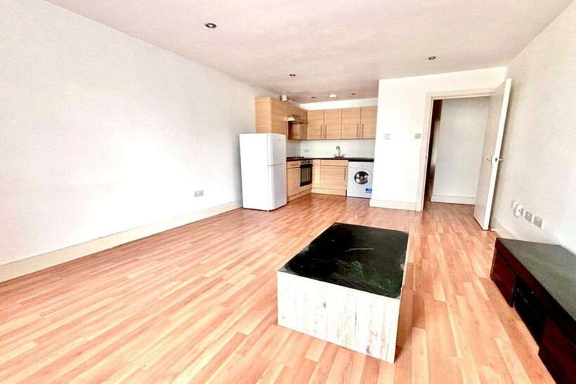 Boxley Road, Maidstone, Kent 2 bed flat to rent - £1,400 pcm (£323 pw)
