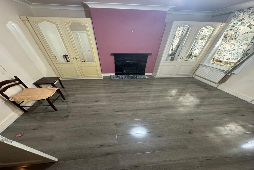 Devon Road, Barking IG11 2 bed end of terrace house to rent - £1,950 pcm (£450 pw)