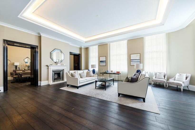 The Corinthia Residences, Whitehall... 2 bed flat to rent - £29,900 pcm (£6,900 pw)