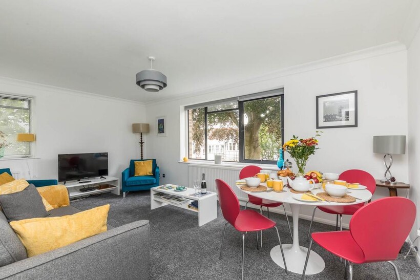 Stamford Lodge, Cumberland Road... 2 bed flat to rent - £1,550 pcm (£358 pw)