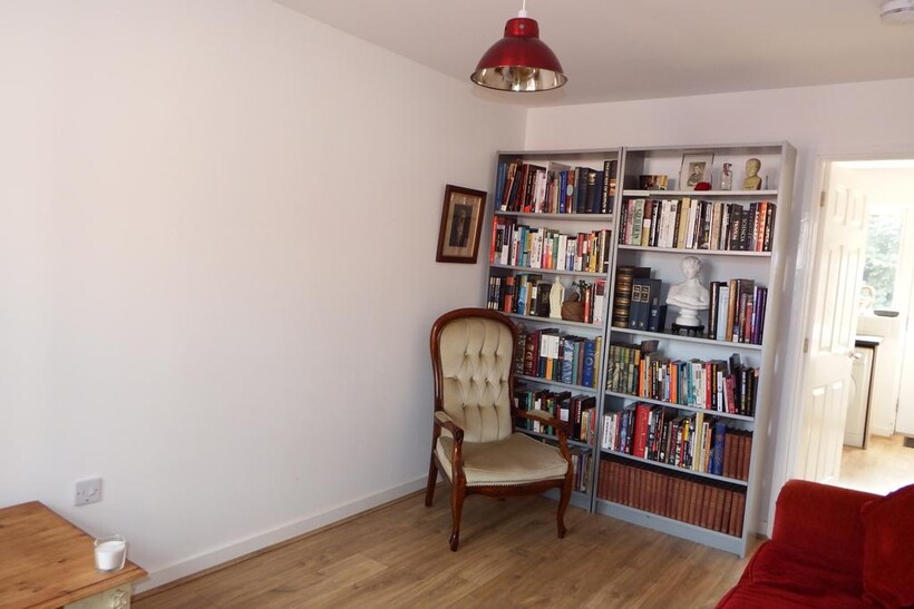 Mills Drive, Wellington TA21 2 bed semi-detached house to rent - £1,075 pcm (£248 pw)