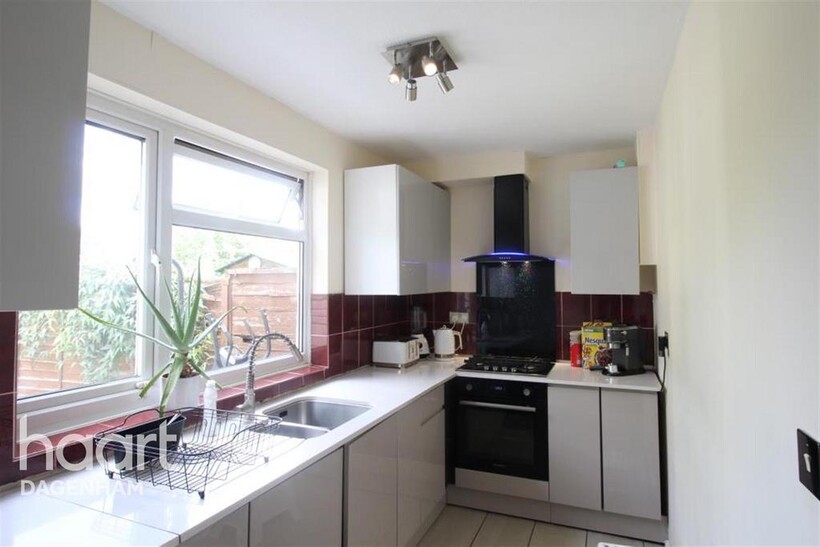 Fitzstephen Road Dagenham 3 bed end of terrace house to rent - £2,100 pcm (£485 pw)
