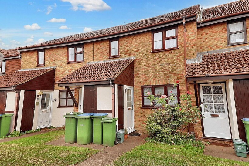 Walton Park, Walton-on-Thames KT12 1 bed maisonette to rent - £1,150 pcm (£265 pw)