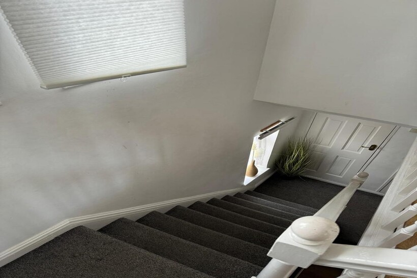 Mendip Road, Ilford IG2 3 bed semi-detached house to rent - £2,500 pcm (£577 pw)