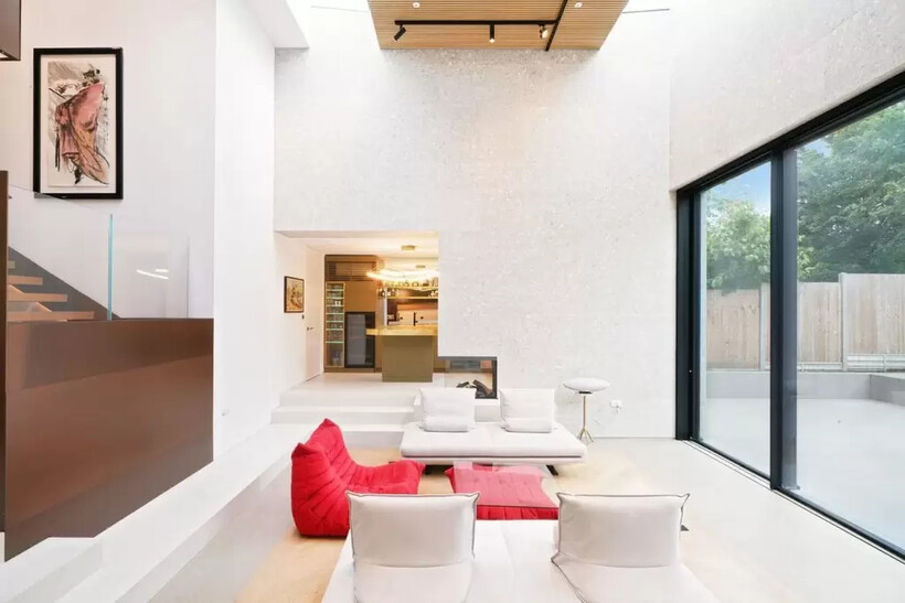 Brondesbury Park, London NW2 5 bed detached house to rent - £13,000 pcm (£3,000 pw)