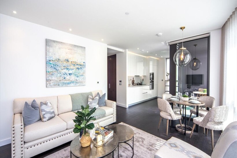 The residence, 6-8 Charles Clowes... 2 bed apartment to rent - £4,680 pcm (£1,080 pw)