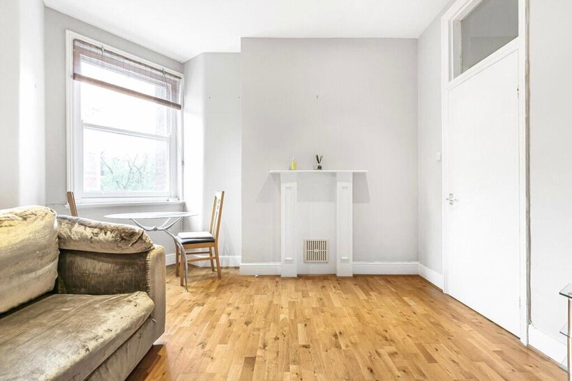 Albert Palace Mansions, Lurline... 1 bed apartment to rent - £2,250 pcm (£519 pw)