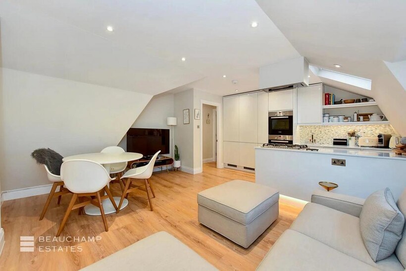Clifton Hill, London, NW8 3 bed apartment to rent - £4,983 pcm (£1,150 pw)