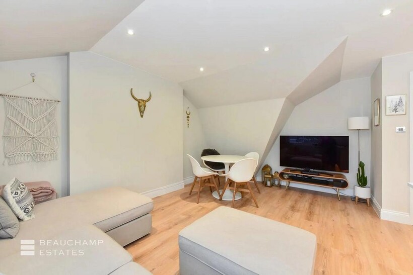 Clifton Hill, London, NW8 3 bed apartment to rent - £4,983 pcm (£1,150 pw)
