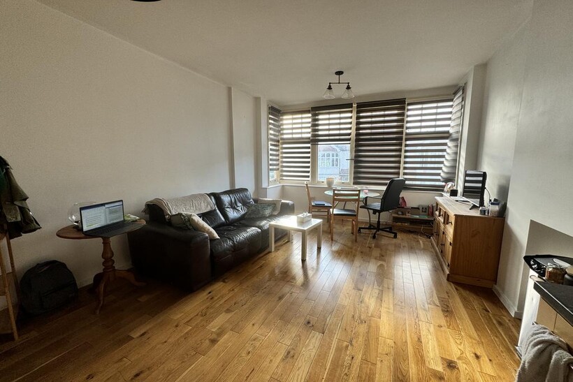 Wolverton Gardens, London W5 1 bed flat to rent - £1,500 pcm (£346 pw)