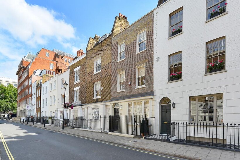 Knox Street, London W1H 3 bed house to rent - £8,450 pcm (£1,950 pw)