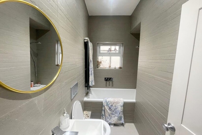 Springfield Road, Brighton BN1 2 bed flat to rent - £1,395 pcm (£322 pw)