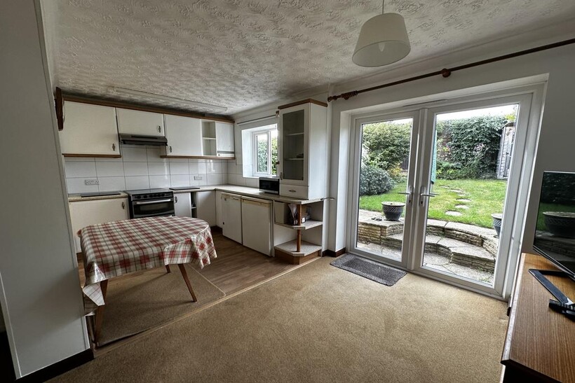 Parkers Cross Lane, Exeter EX1 3 bed semi-detached house to rent - £1,450 pcm (£335 pw)