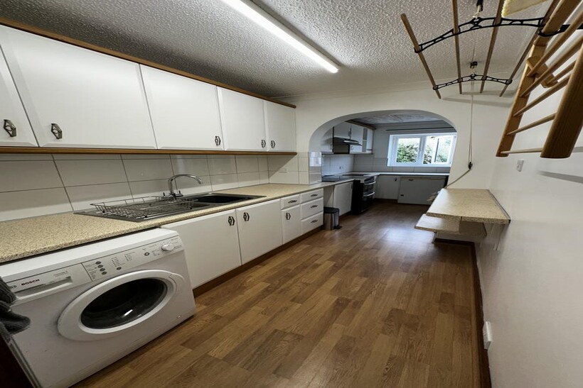 Parkers Cross Lane, Exeter EX1 3 bed semi-detached house to rent - £1,450 pcm (£335 pw)