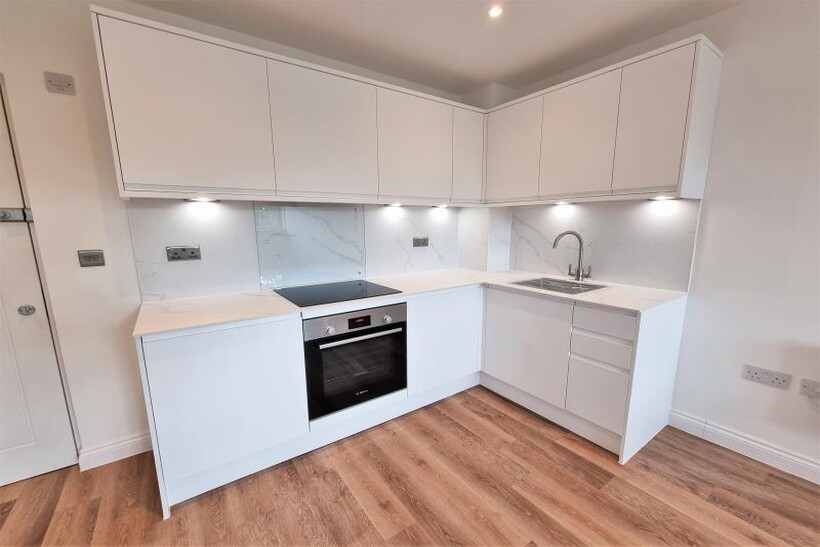 31 Power Close, Guildford GU1 1 bed apartment to rent - £1,550 pcm (£358 pw)