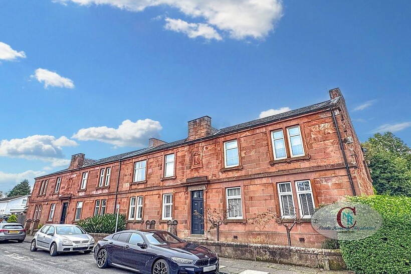GREEN STREET, BOTHWELL G71 2 bed flat to rent - £850 pcm (£196 pw)