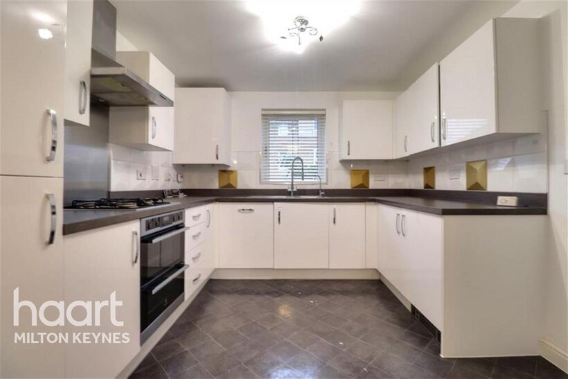 Angus Way, Whitehouse Park 4 bed detached house to rent - £1,995 pcm (£460 pw)