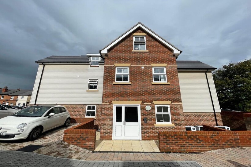 Charndon Close, Reading, RG2 0WL 1 bed apartment to rent - £997 pcm (£230 pw)