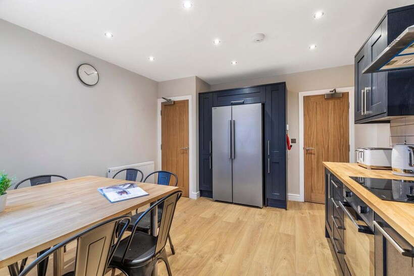 Hartley Grove, Leeds LS6 6 bed house to rent - £3,484 pcm (£804 pw)
