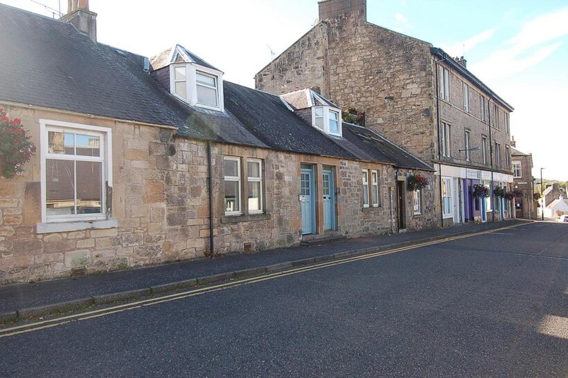 Main Street, Cambusbarron, Stirling, FK7 2 bed cottage to rent - £975 pcm (£225 pw)
