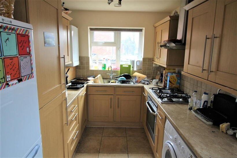 *£100 pppw Excluding* Allington... 4 bed detached house to rent - £1,738 pcm (£401 pw)