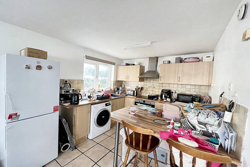 Courthill Road, London SE13 2 bed flat to rent - £1,550 pcm (£358 pw)
