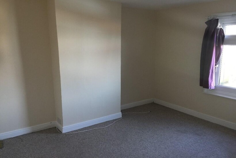 Woodville Road, Ipswich IP4 3 bed terraced house to rent - £1,000 pcm (£231 pw)