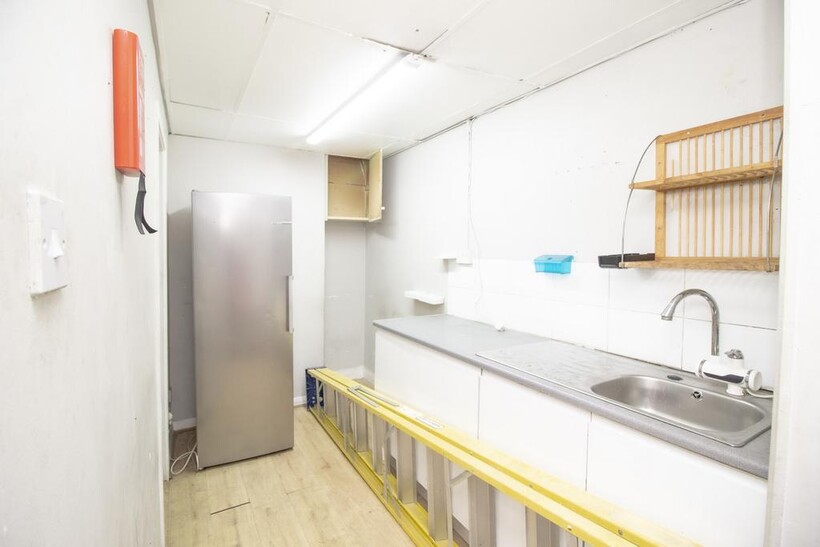  London, SW2 Property to rent - £2,083 pcm (£481 pw)