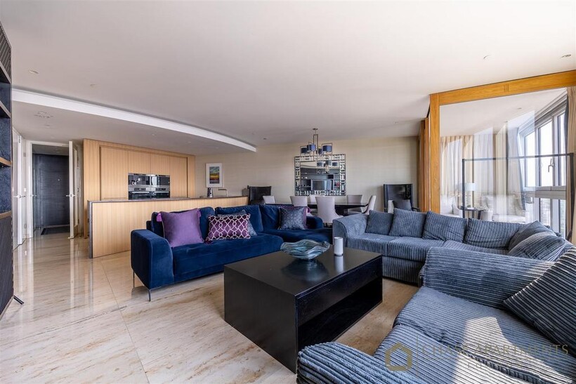 St. George Wharf, London SW8 2 bed apartment to rent - £6,200 pcm (£1,431 pw)