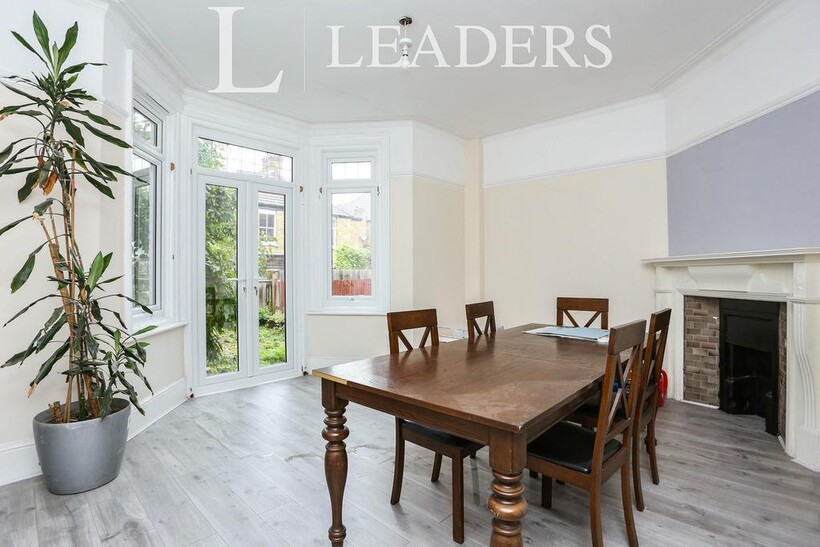 Belmont Hill, SE13 4 bed semi-detached house to rent - £3,750 pcm (£865 pw)