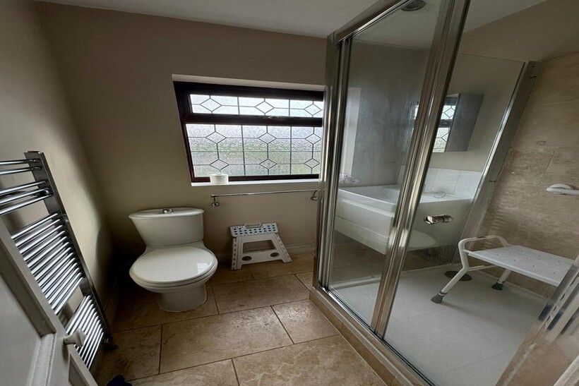 Saunton Road, Hornchurch RM12 3 bed terraced house to rent - £2,200 pcm (£508 pw)