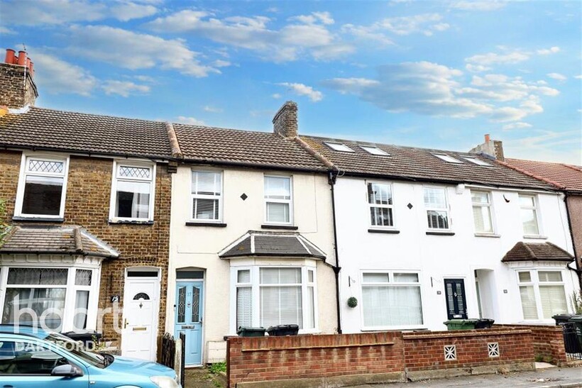 Hedge Place Road, DA9 2 bed terraced house to rent - £1,550 pcm (£358 pw)