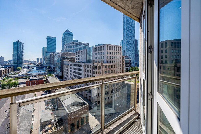 Westferry Circus, London E14 2 bed apartment to rent - £4,160 pcm (£960 pw)