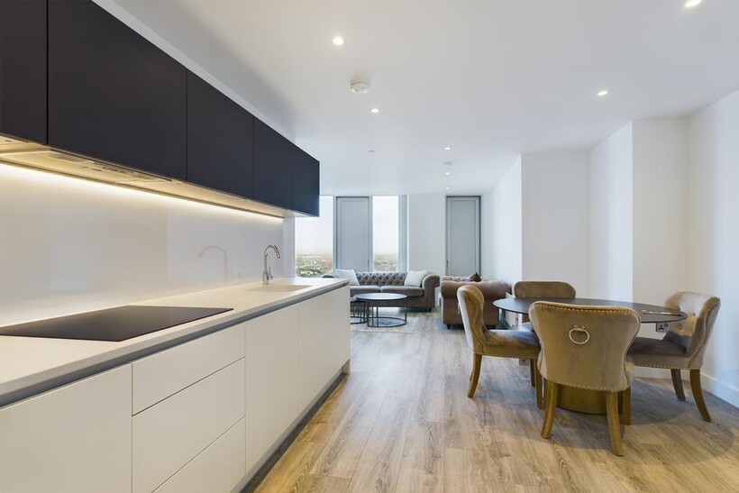 at Manchester, Three60, Silvercroft... 2 bed apartment to rent - £2,200 pcm (£508 pw)
