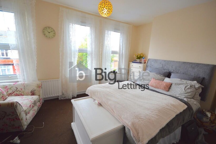 20 Walmsley Road, Hyde Park, Leeds LS6 5 bed property to rent - £2,492 pcm (£575 pw)