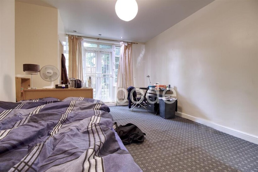 St Michael Villas, Headingley, Leeds 9 bed house to rent - £4,875 pcm (£1,125 pw)