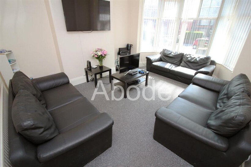 St Michaels Villas, Headingley, Leeds 9 bed house to rent - £4,160 pcm (£960 pw)