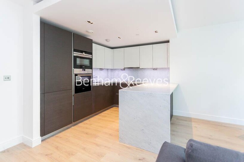 Beadon Road, Hammersmith W6 2 bed apartment to rent - £3,683 pcm (£850 pw)