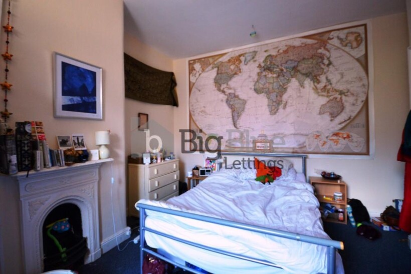 26 Royal Park Avenue, Hyde Park... 3 bed property to rent - £1,521 pcm (£351 pw)