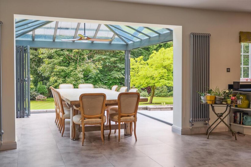 Church Road, St. Johns, Woking... 8 bed detached house to rent - £9,000 pcm (£2,077 pw)