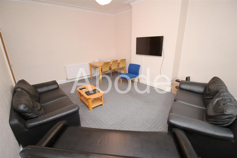 Cardigan Road, Headingley, Leeds 10 bed house to rent - £5,590 pcm (£1,290 pw)