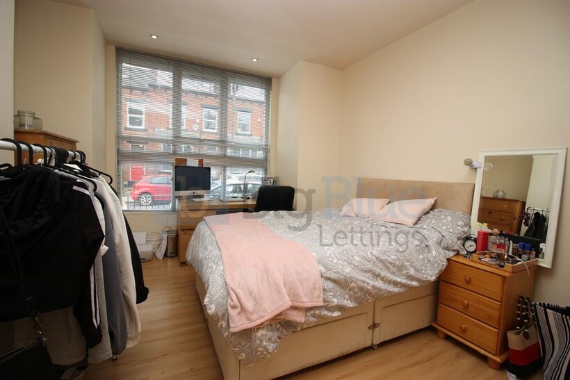 47 Chestnut Avenue, Hyde Park, Leeds LS6 7 bed terraced house to rent - £4,671 pcm (£1,078 pw)