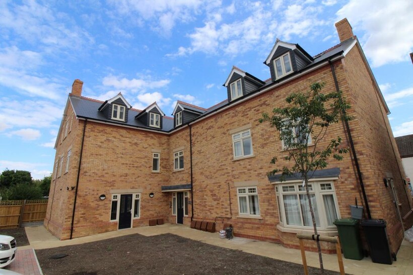 Elm Street, PETERBOROUGH PE2 1 bed in a house share to rent - £475 pcm (£110 pw)