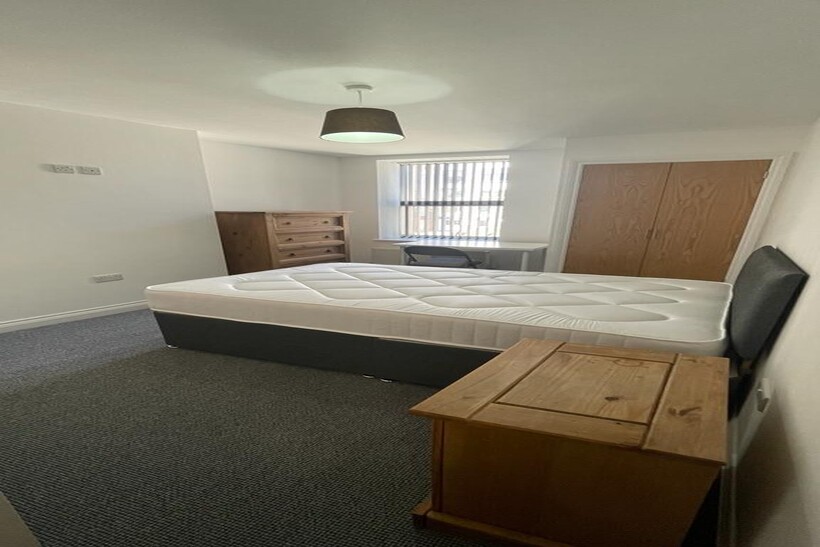 52 Ebrington Street 7 bed house share to rent - £4,095 pcm (£945 pw)