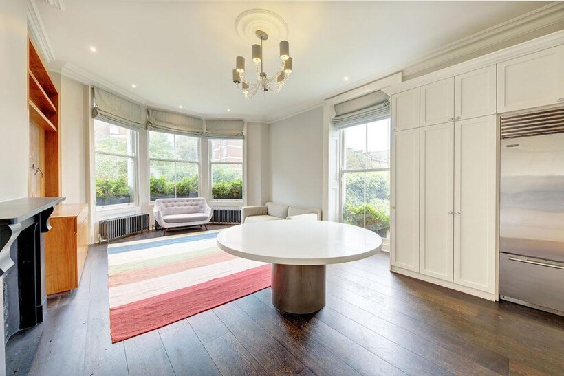 Regents Park Road, Primrose Hill... 4 bed apartment to rent - £18,417 pcm (£4,250 pw)