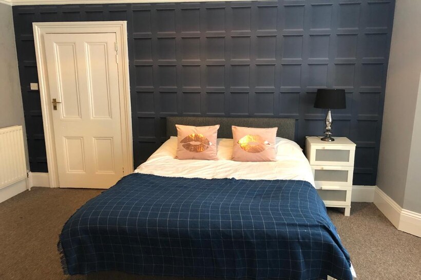 27 Furzehill Road 5 bed house share to rent - £2,492 pcm (£575 pw)