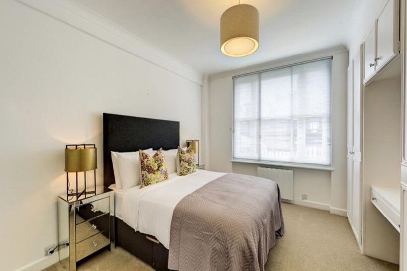 39 Hill Street,39 Hill Street,London 2 bed apartment to rent - £5,200 pcm (£1,200 pw)